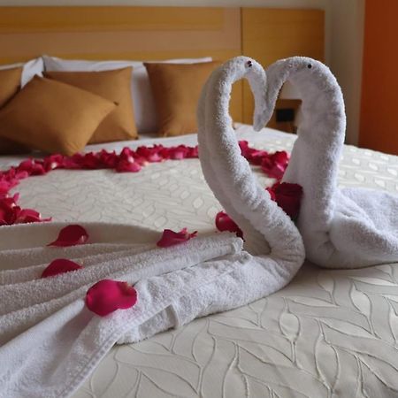 Hotel Golden Coral Tulcán 외부 사진